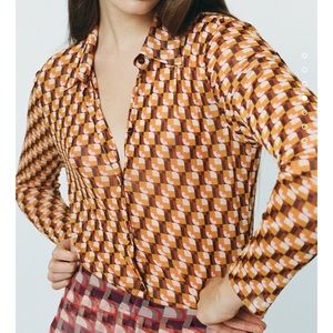 ❌❌SOLD❌❌NWT printed tulle blouse